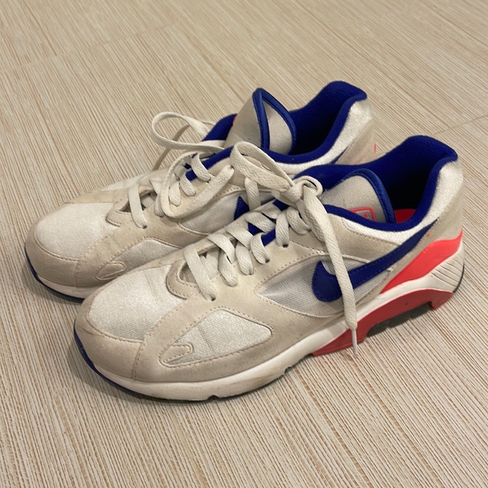 Women’s Nike air Max 180 ultramarine .